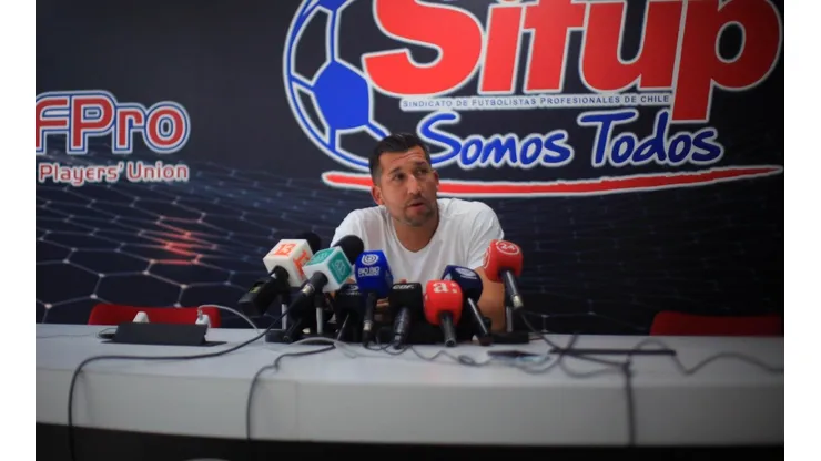 Marín habló por el Sifup.