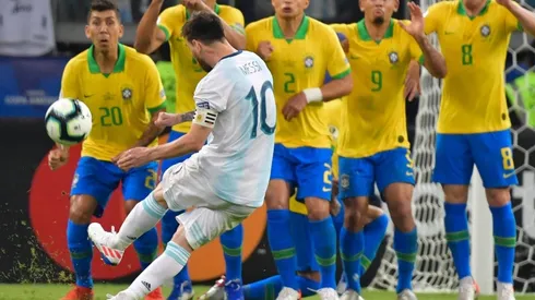 Lionel Messi vuelve en Argentina después de tres meses de suspensión