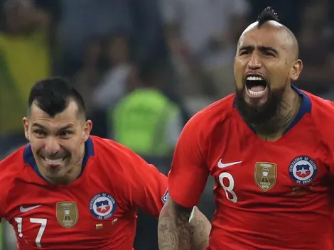 Medel confirma que toda la selección, incluido Vidal, votó por no viajar a Perú