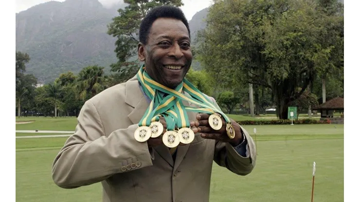 Pelé: “Me hubiera gustado jugar al lado de Leo Messi”