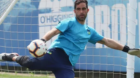 Claudio Bravo no quiso perder el tiempo y aprovechó de entrenar con O'Higgins