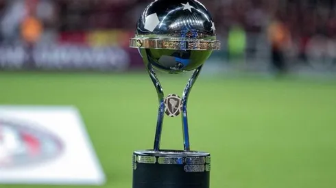 ¡Era trucha! Conmebol desmiente carta que da como campeón a Colón