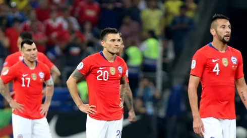El camarín de la Roja decidirá qué pasa con el partido con Perú dada la crisis social en Chile.