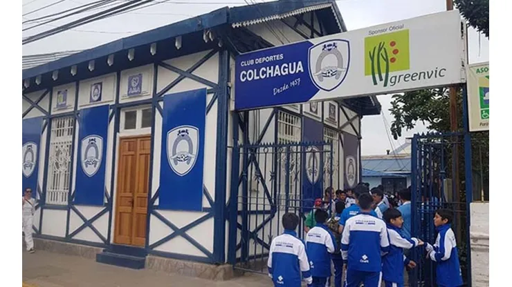 Colchagua presentó su remodelada sede a la comunidad de San Fernando
