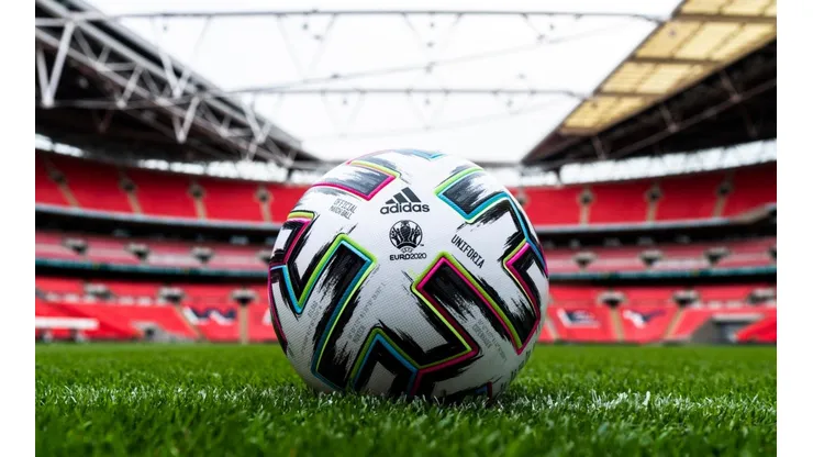 adidas presenta Uniforia, el balón oficial de la Euro2020.