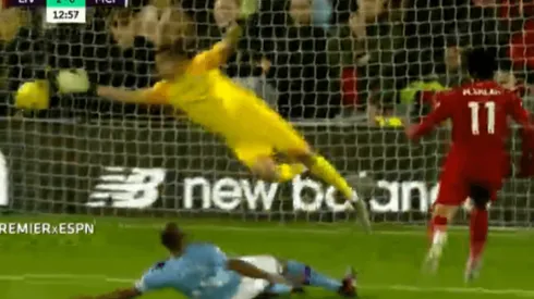 Claudio Bravo no ha tneido un debut feliz en la presente Premier League