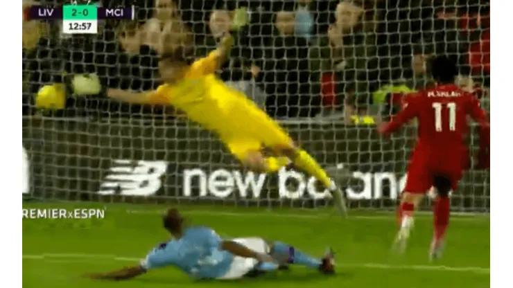 Claudio Bravo no ha tneido un debut feliz en la presente Premier League