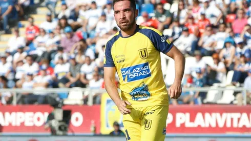 El Chiqui lanza sus dardos contra Piñera y Lavín.