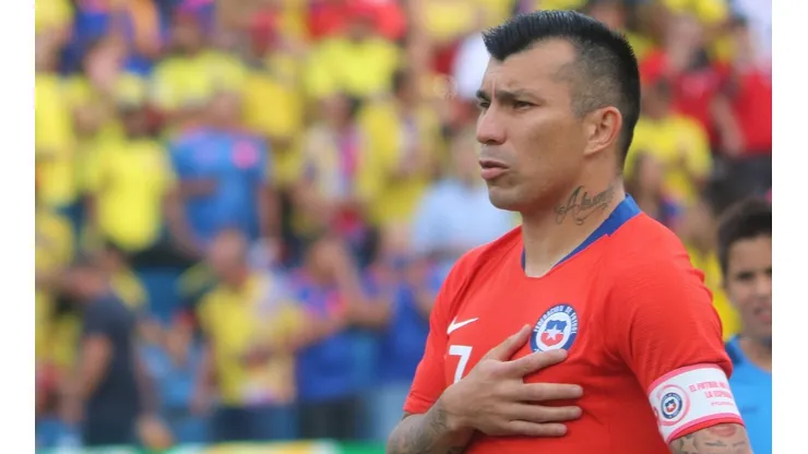 Gary Medel ha seguido permanentemente el estallido social que se vive en Chile