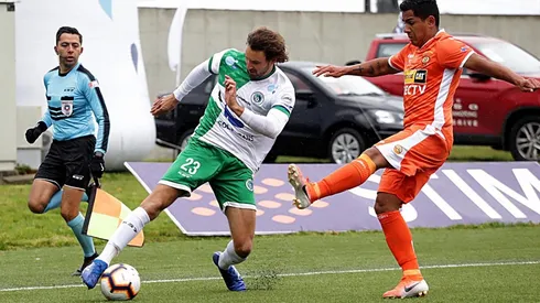 Barroilhet ha jugado en O'Higgins, Barnechea, Magallanes y Puerto Montt