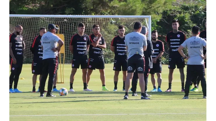 La selección chilena solo jugará un amistoso en noviembre