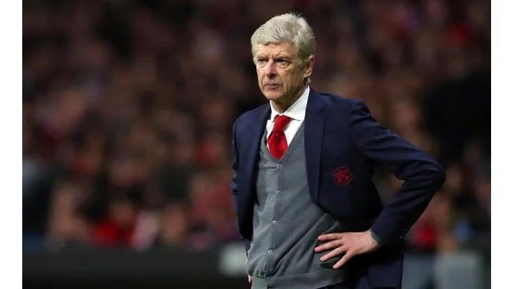 Arsene Wenger critica duramente al Barcelona de Arturo Vidal