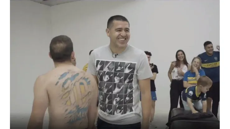 Riquelme, tatuajes y los hinchas.