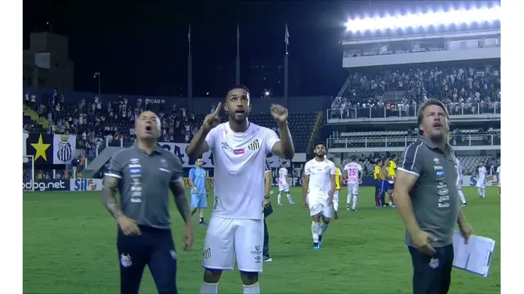La molestia de Jorge Sampaoli contra un hincha de Santos