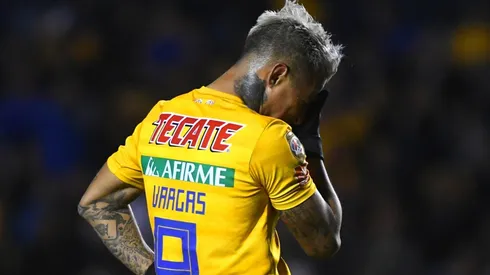 Vargas en duda para la Roja