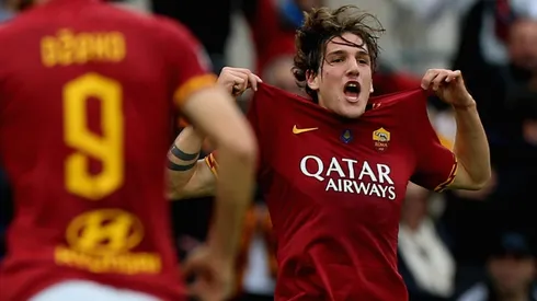 Zaniolo marcó un golazo con la Roma.