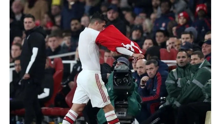 La defensa de Granit Xhaka: "Desearon que a mi hija le diera cáncer"