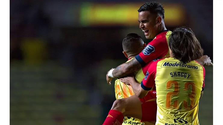 Sebastián Vegas anota un golazo en triunfo del Morelia sobre Juárez