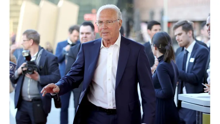 Beckenbauer recibe nuevos señalamientos de corrupción.