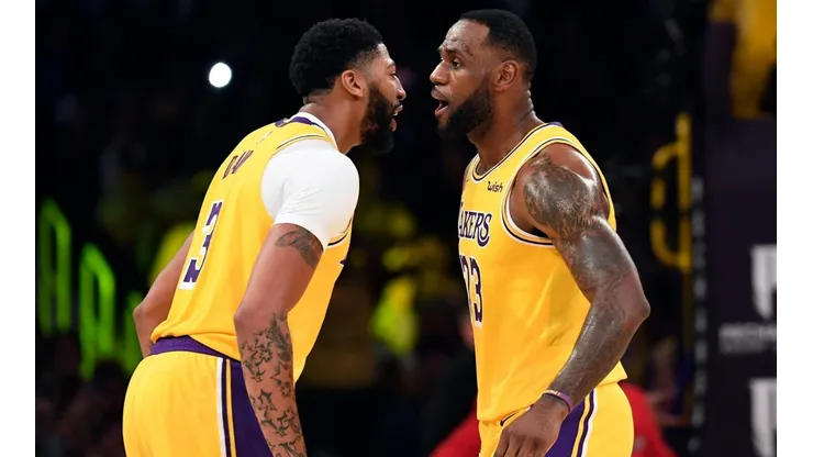 Davis tiene una bestial actuación de 40 puntos en triunfo de los Lakers