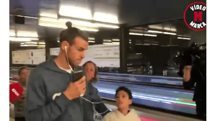Critican a Bale por rechazar una fotografía con un niño