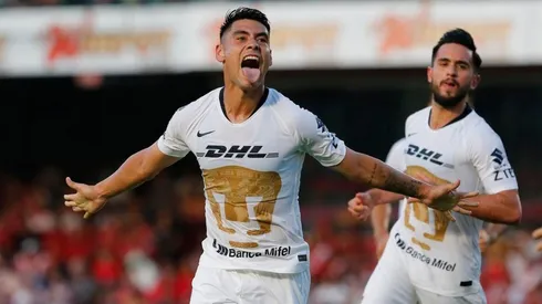 Buena actuación de Felipe Mora en la goleada de Pumas