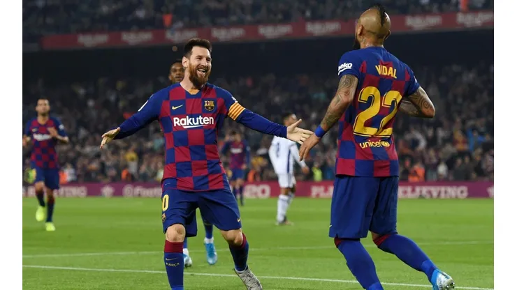 Titular y gol: Arturo Vidal juega un partidazo en la paliza del Barca sobre el Valladolid