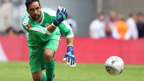 Claudio Bravo asoma como titular en el Manchester City para enfrentar al Southampton