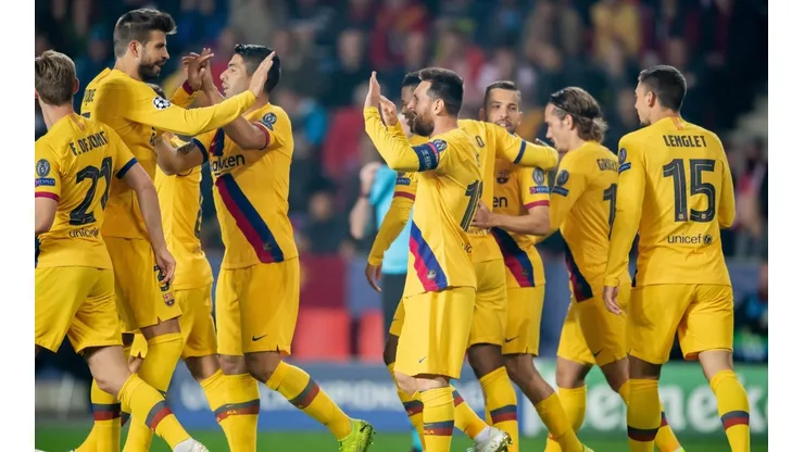 Barcelona se enfrenta al Real Valladolid por la Liga de España.