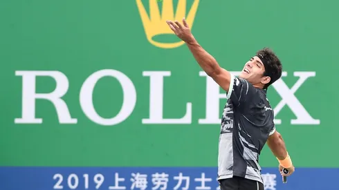 Cristian Garín vence a Pablo Cuevas y avanza en el Masters 1000 de París