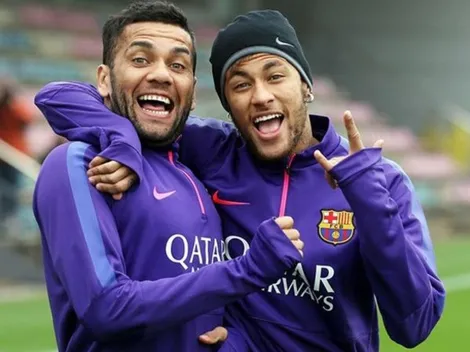 Dani Alves confiesa que reta a Neymar como si fuera su hijo