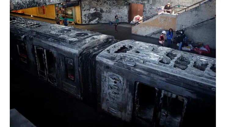 Redes sociales reaccionan con dureza ante diario que informa sobre participación de venezolanos en los incendios del Metro