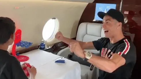 CR7 celebra ante su hijo