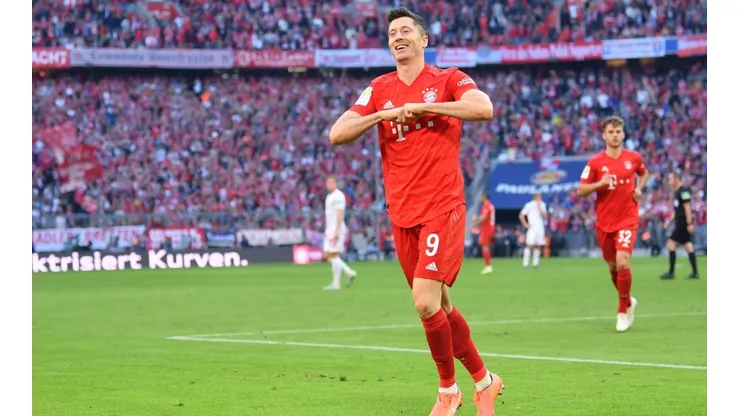Robert Lewandowski celebra su tanto ante Unión Berlín.