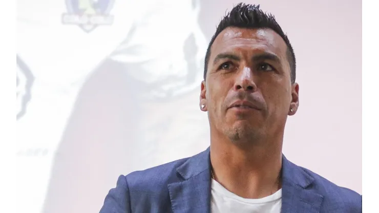 Esteban Paredes anunció que Colo Colo se plegará a las movilizaciones