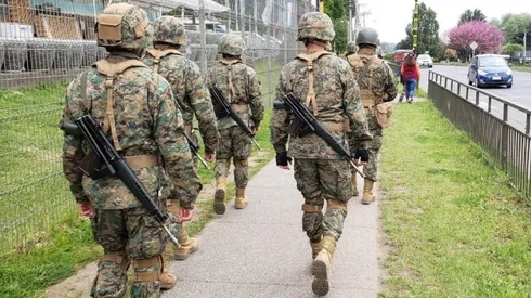 ¿Cuál es el horario para el toque de queda en Santiago este 25 de octubre?