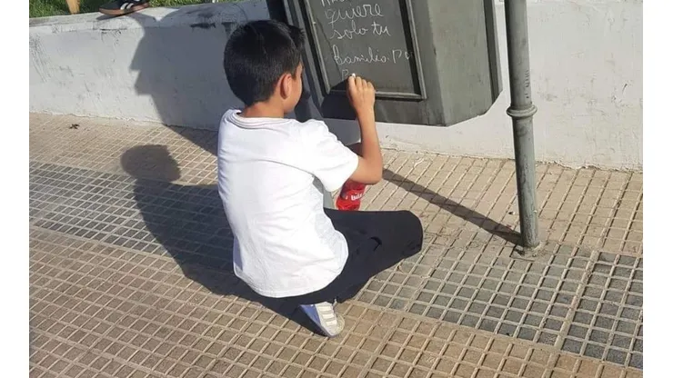 Frase de niño manifestante barre con Piñera