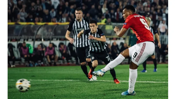 El United consiguió un apretado triunfo.