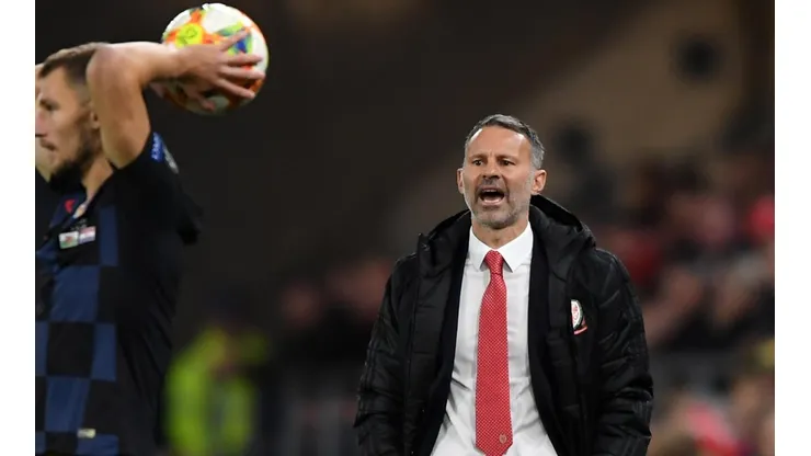 Giggs dirige a la selección de Gales.
