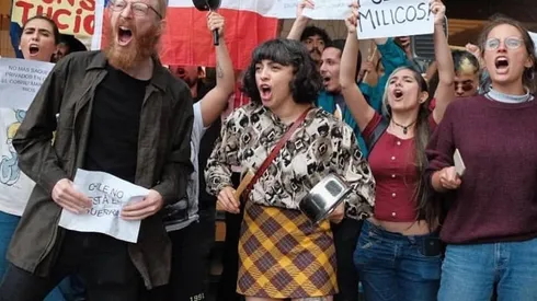 Mon Laferte a Piñera: ¿Cuánta gente más debe morir para que esto pare?