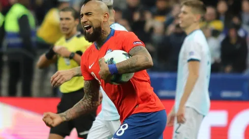 Arturo Vidal encara a las autoridades: "No más abusos, diálogo ahora"