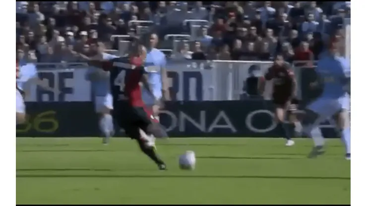 Un gran golpeo del belga desde la larga distancia.