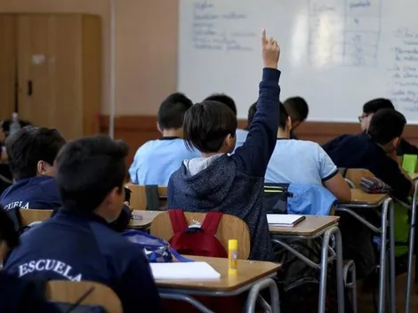 Suspensión de clases en 43 de las 52 comunas de la RM