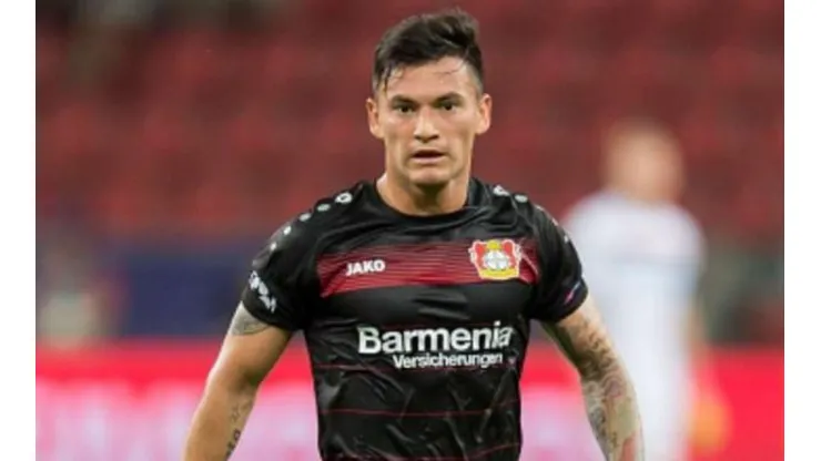 Charles Aránguiz entre los 28 cracks que terminan contrato en Europa