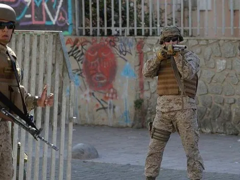 Video | Militares disparan contra civiles en Plaza Italia