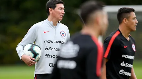 Cristián Leiva al mando de la Roja sub 17.