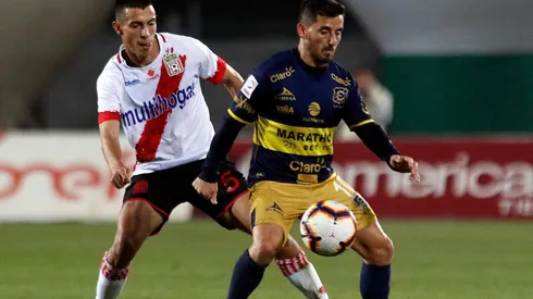 Everton y curicó, dos necesitados.