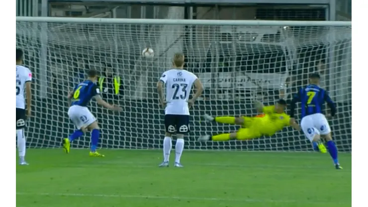 Huachipato consigue el empate ante Colo Colo desde el punto penal