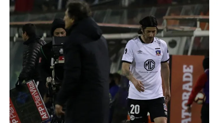Mario Salas borró a Jaime Valdés del partido ante Huachipato. Su asistente, Fernando Gutiérrez, adujo lesión.