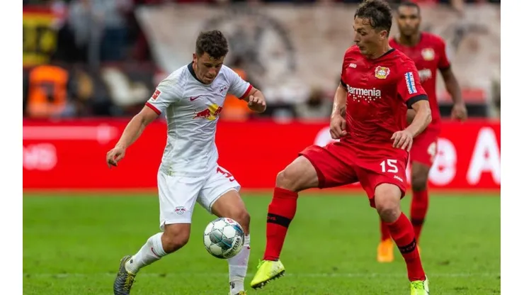 Diego Demme, el futbolista que hace historia por disputar la Bundesliga con el balón y un joystick